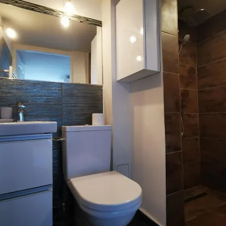 Apartamento Elite Spatios Cu 2 Dormitoare - Parcare Gratuita - Wi-fi Rapid - *