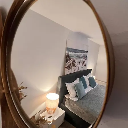Elite Residence - Modern 2Br - Sleeps 6 - Free Parking Temeşvar