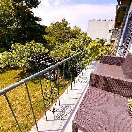 Elite Residence - Modern 2Br - Sleeps 6 - Free Parking Temeşvar