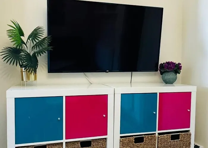 Apartment Elite Spatios Cu 2 Dormitoare - Parcare Gratuita - Wi-fi Rapid - *