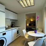 شقة Elite Spatios Cu 2 Dormitoare - Parcare Gratuita - Wi-fi Rapid -